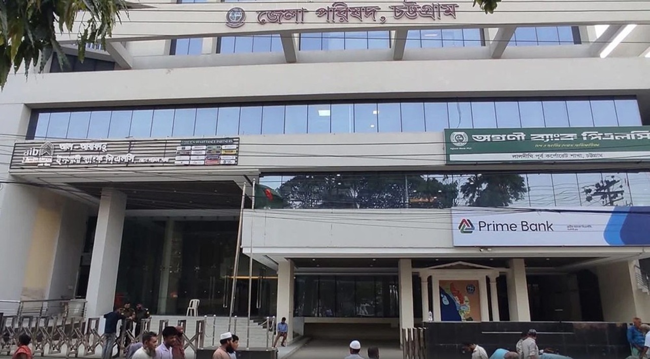 ১০০০ টাকার বান্ডিলে ১০০ টাকার নোট, ভল্ট থেকে ৪ কোটি ৩৮ লাখ টাকা গায়েব