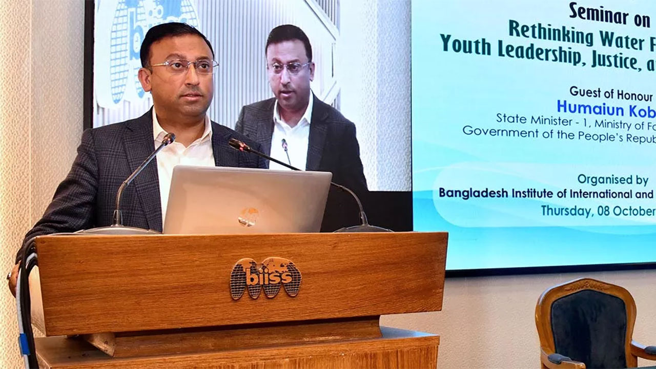 পানি বণ্টন সমস্যা সমাধানে দুই দেশের আন্তরিকতা জরুরি: হুমায়ুন কবির