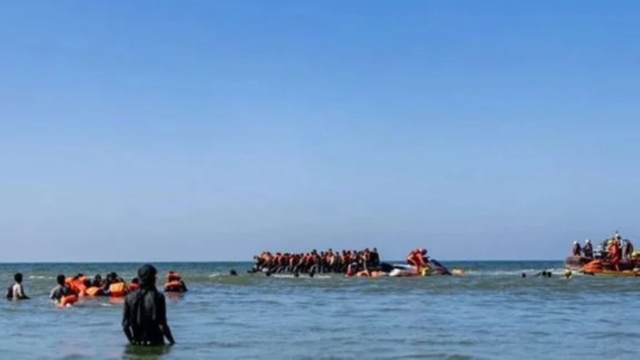 গ্রিসের এজিয়ান সাগরে অভিবাসীবাহী নৌকা দুর্ঘটনায় প্রাণহানি ১২