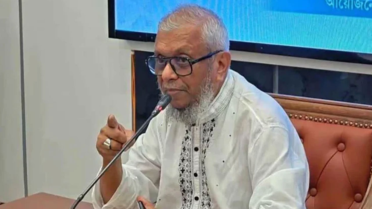 সরকারি খরচে ১০ হাজার কর্মীকে মালয়েশিয়ায় পাঠানোর উদ্যোগ