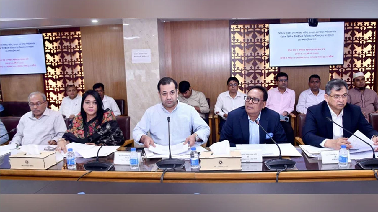 ওয়েজ বোর্ডসহ সাংবাদিকদের অধিকার বাস্তবায়নে কাজ করছে সরকার: তথ্য প্রতিমন্ত্রী