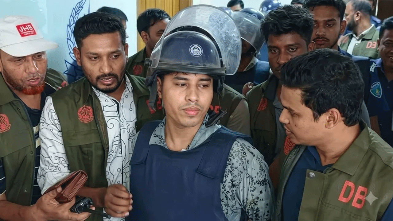 ডেভিড ইমনসহ চার সহযোগী ১০ দিনের রিমান্ডে