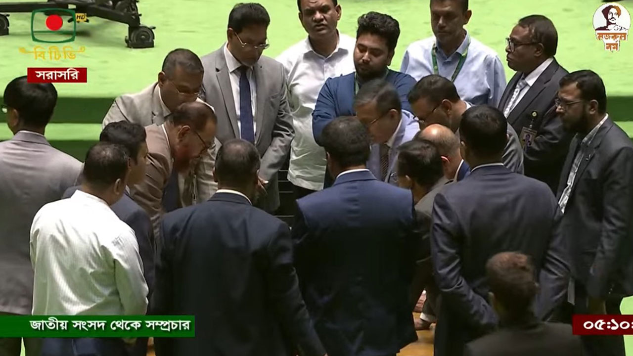 রাষ্ট্রপতি নির্বাচনে ভোটের ফলাফল গণনা হচ্ছে। ছবি ভিডিও থেকে নেওয়া