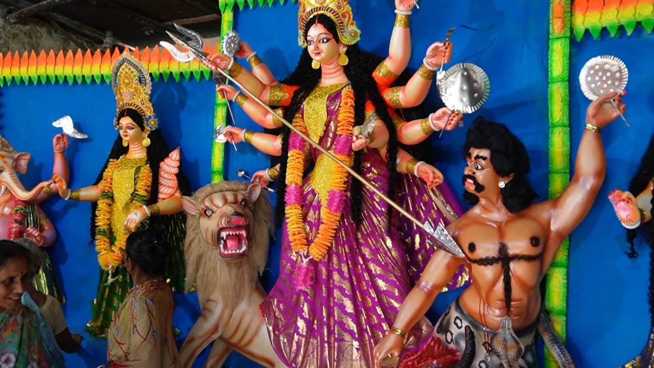 ষষ্ঠীর মাধ্যমে শারদীয় দুর্গোৎসব শুরু