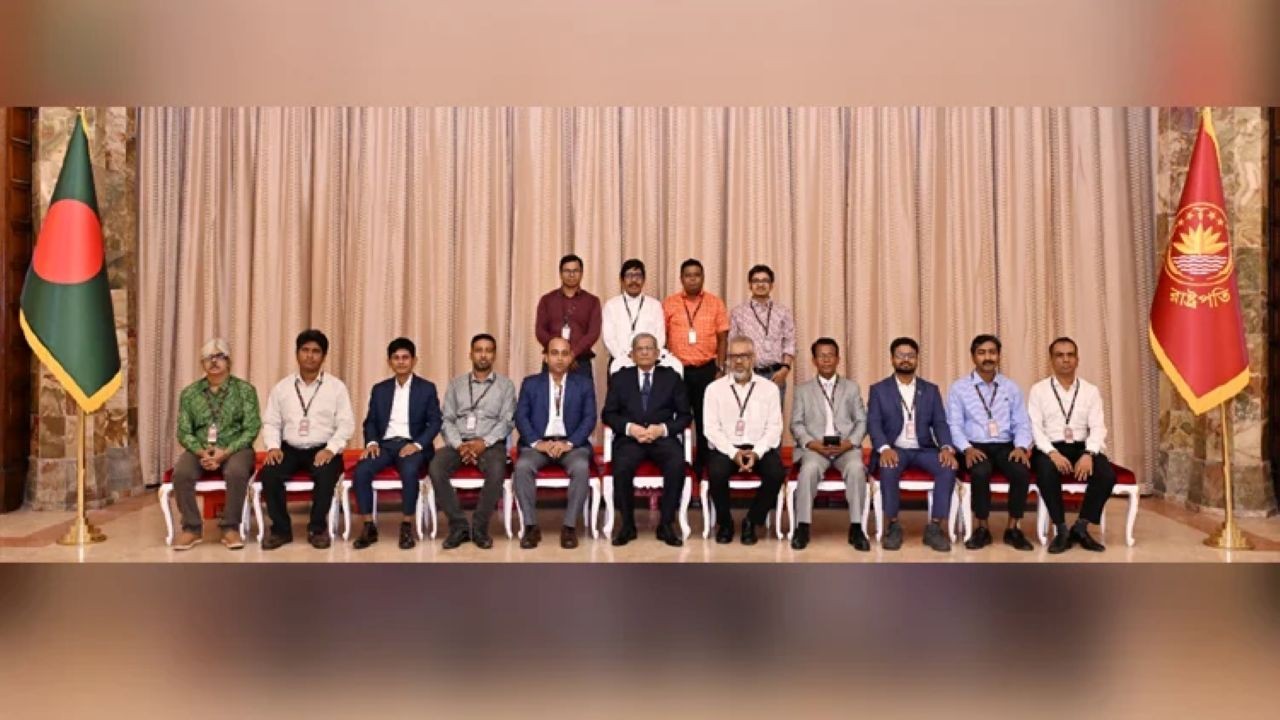 গণতান্ত্রিক ব্যবস্থার মূল স্তম্ভ গণমাধ্যম: রাষ্ট্রপতি
