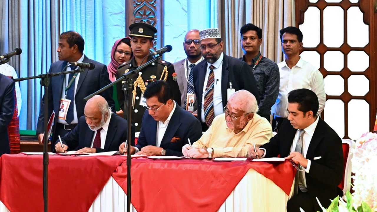 মন্ত্রী-প্রতিমন্ত্রী-উপদেষ্টা: সরকার কি সমন্বয়ের জটিলতায়?