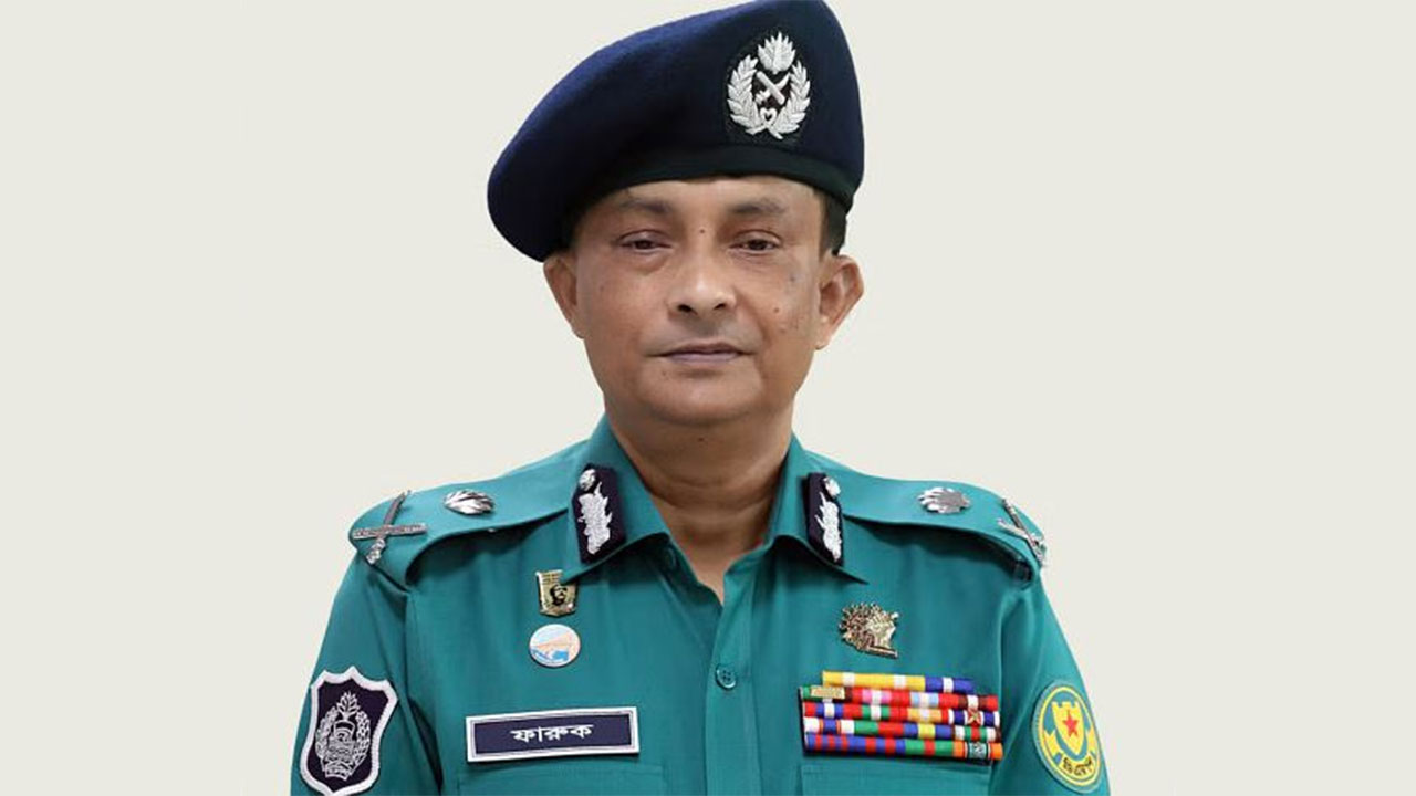 সাবেক ডিএমপি কমিশনার ফারুক ও তার স্ত্রীর স্থাবর সম্পত্তি ক্রোকের আদেশ