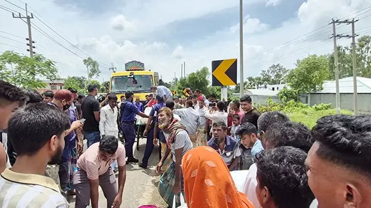 বগুড়ায় ট্রাক-পিকআপ সংঘর্ষে নিহত ৪