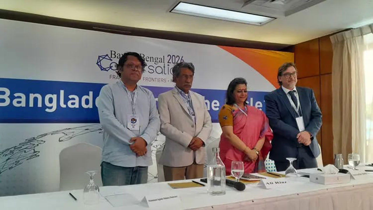 প্রধানমন্ত্রীর হাতে ক্ষমতা কেন্দ্রীভূত, নিয়ম না বদলালে ফল একই হবে: আলী রীয়াজ