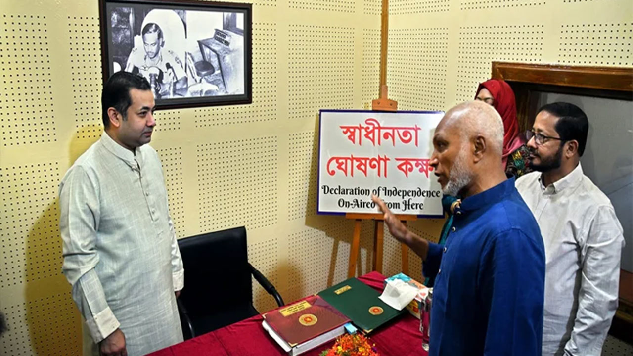 শেখ হাসিনার বক্তব্য সাংবাদিকরা প্রচার করতে চান কি না, প্রশ্ন তথ্য প্রতিমন্ত্রীর