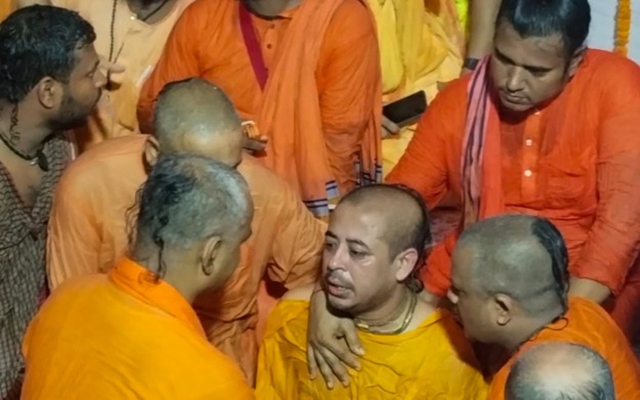 মায়ের শেষকৃত্য শেষে কারাগারে চিন্ময় কৃঞ্চ