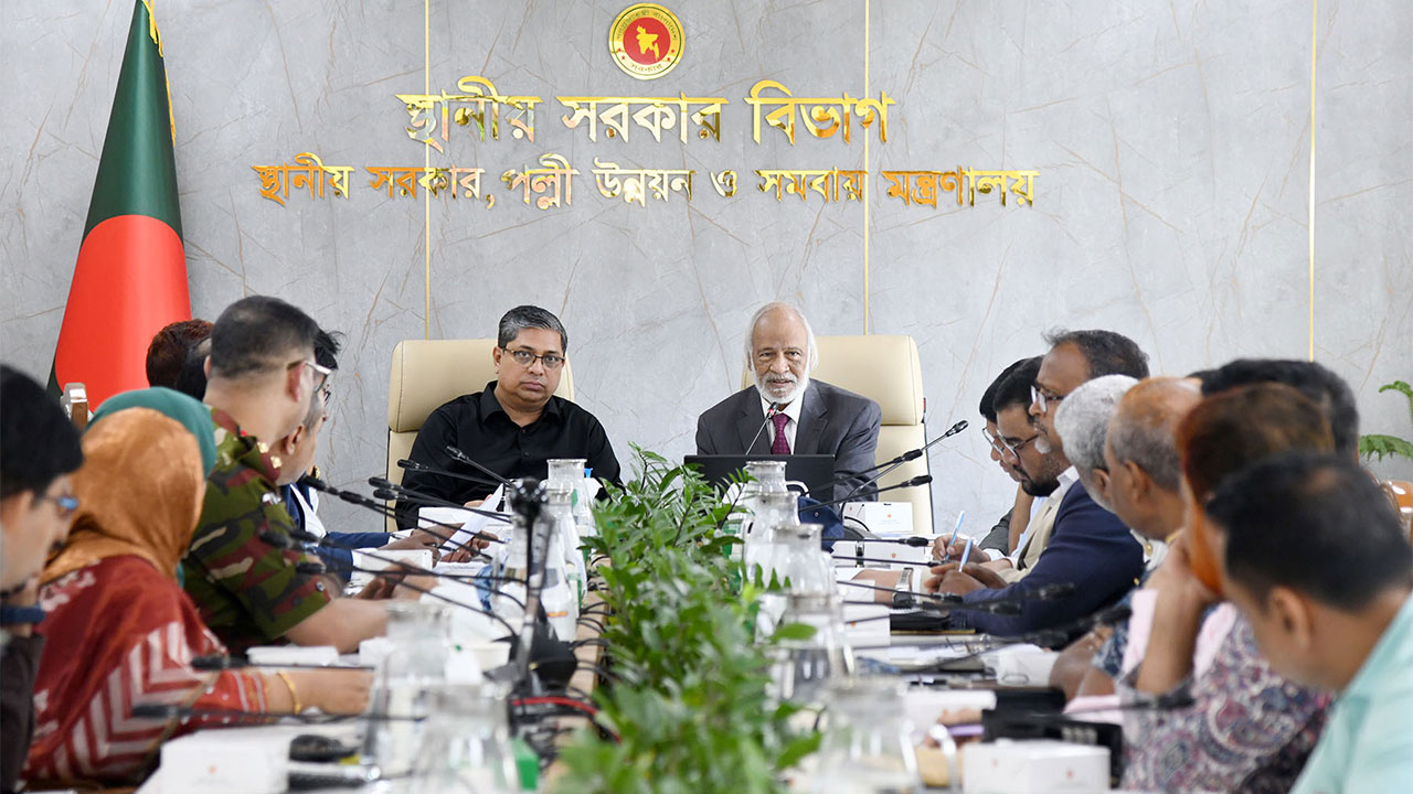 ডেঙ্গুতে ৯০ জনের প্রাণহানি: স্থানীয় সরকার প্রতিমন্ত্রী