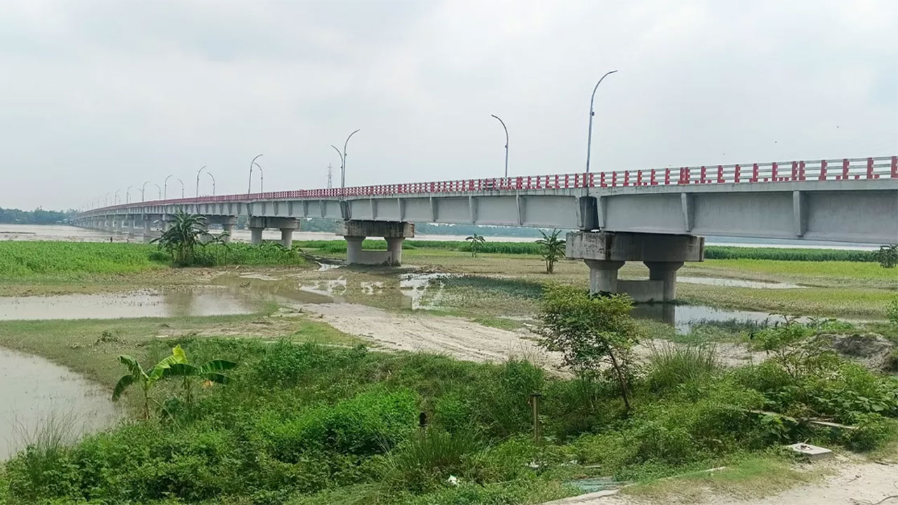 ১২৪ কোটি টাকার দ্বিতীয় তিস্তা সেতু, সুফল আটকে কোথায়?