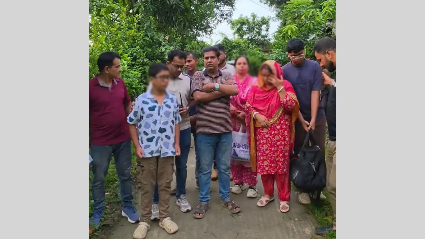চাঁদপুরে নিখোঁজ ব্যবসায়ী স্ত্রী-সন্তানসহ চট্টগ্রামের নিজ বাড়ি থেকে উদ্ধার