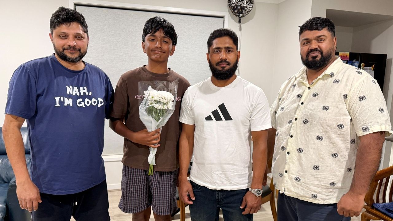 সিডনিতে অসুস্থ শিক্ষার্থীর শারীরিক অবস্থার খোঁজ নিলেন ক্রিকেটার ইমরুল কায়েস