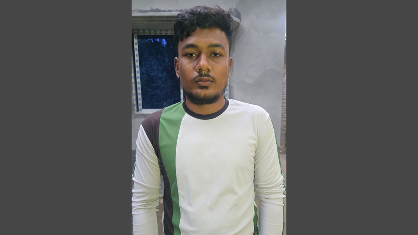 ‘শুধু একটা স্নাইপারের অভাব ছিল’ মন্তব্যকারী ডিবি হেফাজতে