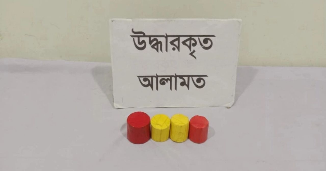 কেরানীগঞ্জে গ্যারেজ থেকে ৪ ককটেল উদ্ধার