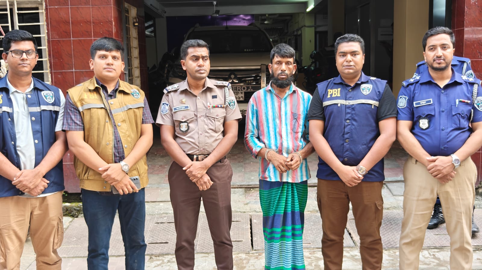 আশুলিয়ায় ‘ট্রিপল মার্ডার’, যা জানা গেল