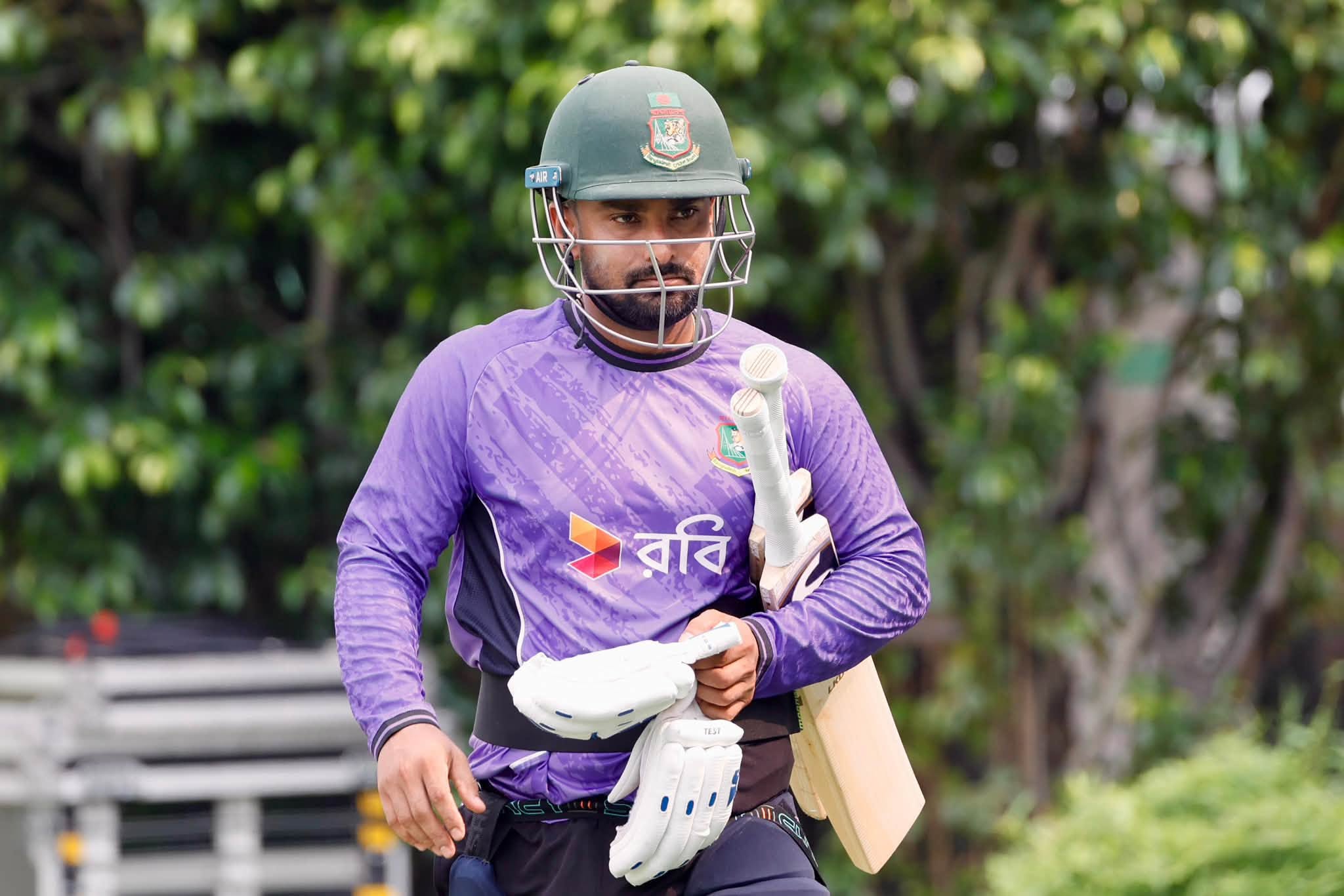 লিটন ফেরায় আরও বেশিই প্রশ্নের মুখে বিসিবির মেডিকেল বিভাগ!