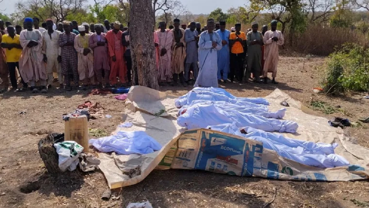 নাইজেরিয়ায় দুর্বৃ্ত্তের হামলায় নিহত ৫০, অপহৃত অনেকে