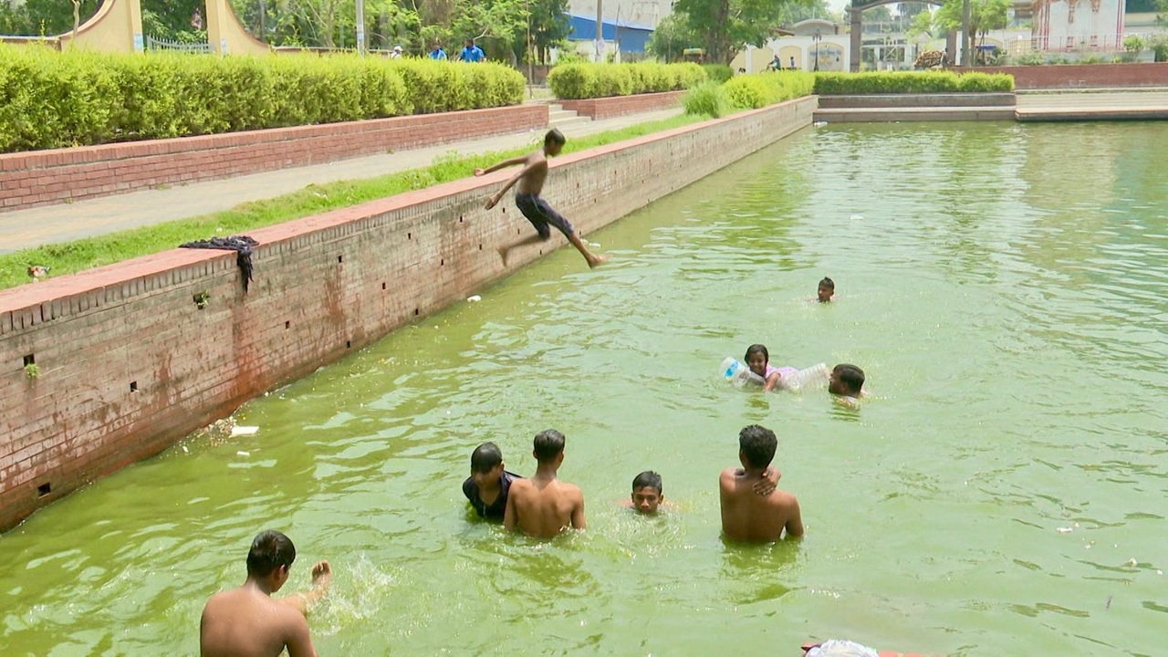 রাজশাহীতে তাপপ্রবাহ, বিপাকে মানুষ