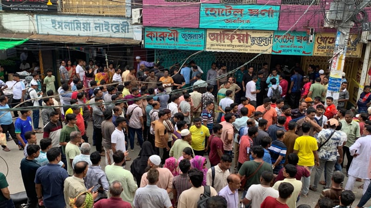 রাজশাহীতে অলঙ্কার লুট, সব জুয়েলার্স বন্ধ