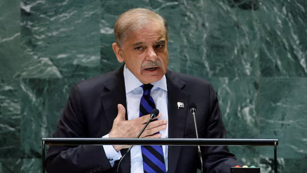 খামেনিকে হত্যা আন্তর্জাতিক আইনের লঙ্ঘন: শাহবাজ শরিফ