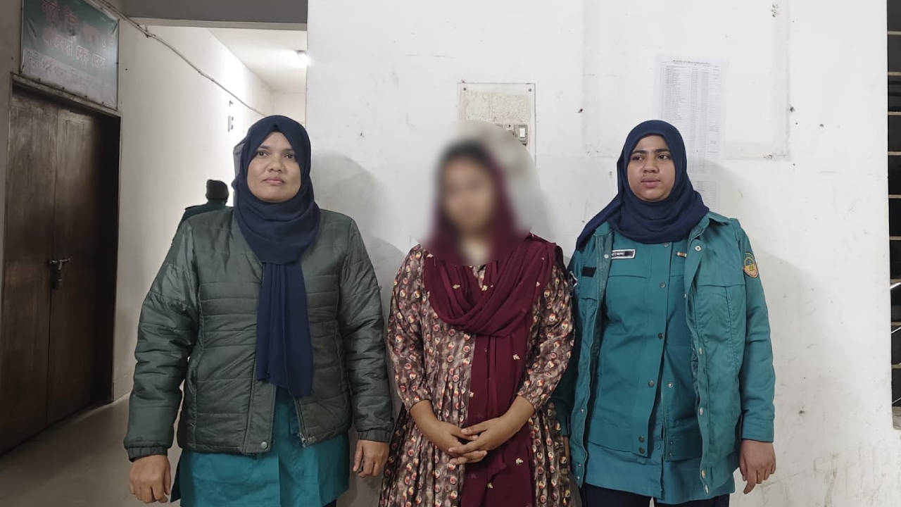 প্রতারণার অভিযোগে ‘জুলাইযোদ্ধা’ তাহরিমা জান্নাত গ্রেপ্তার