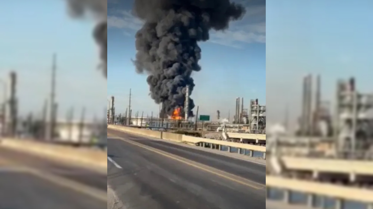 যুক্তরাষ্ট্রের তেল শোধনাগারে ভয়াবহ বিস্ফোরণ