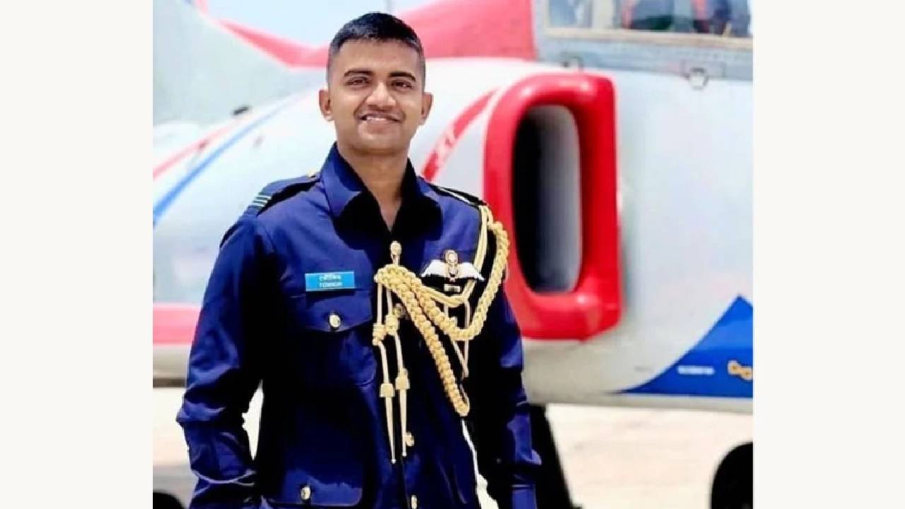 ফ্লাইট লেফটেন্যান্ট তৌকির ইসলাম। ছবি: সংগৃহীত