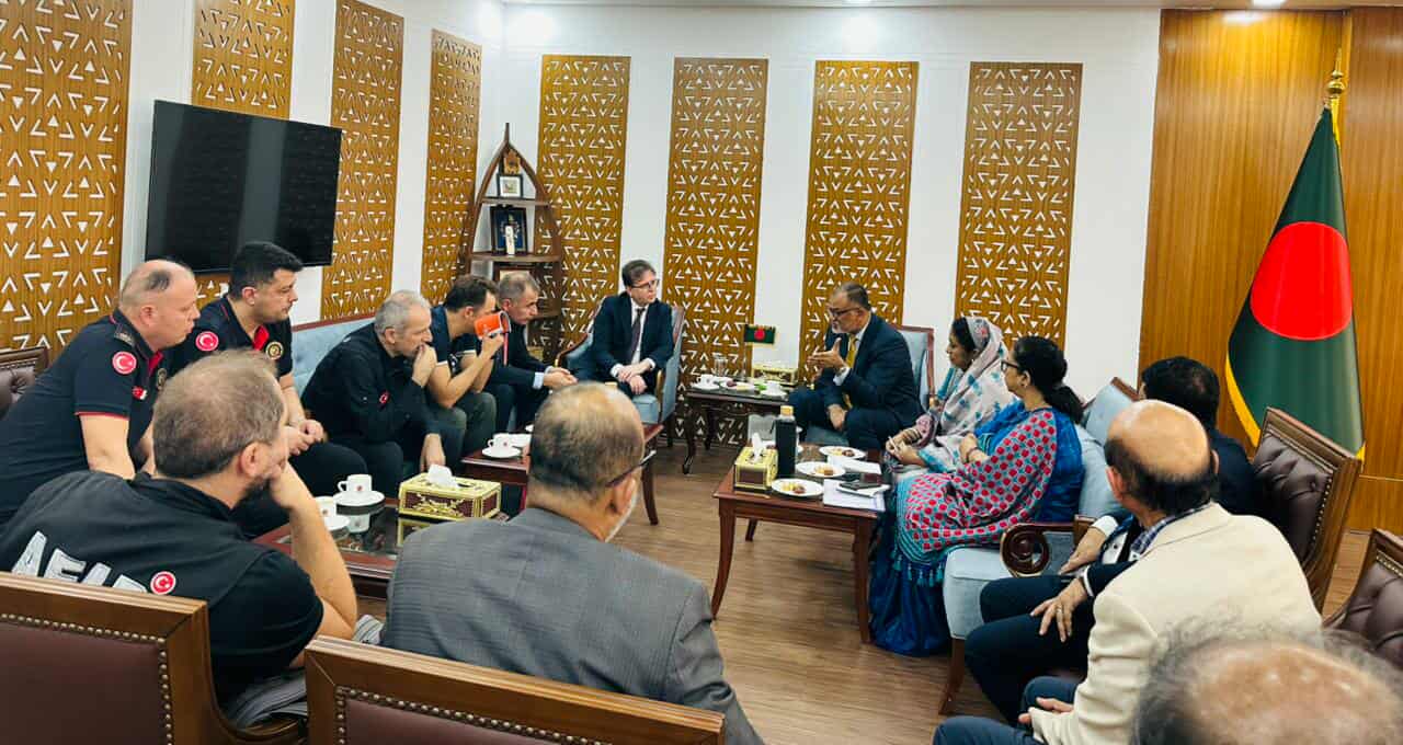 বিমান বন্দরে আগুনের কারণ অনুসন্ধানে তুরস্কের বিশেষজ্ঞ দল ঢাকায়