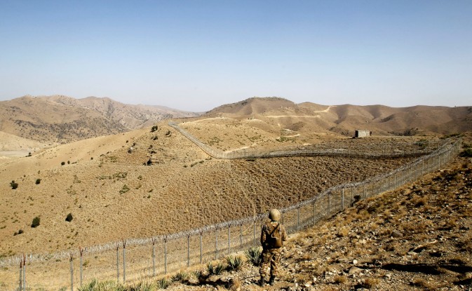 আফগানিস্তানে পাকিস্তানের হামলা, নারী ও শিশুসহ নিহত ১০