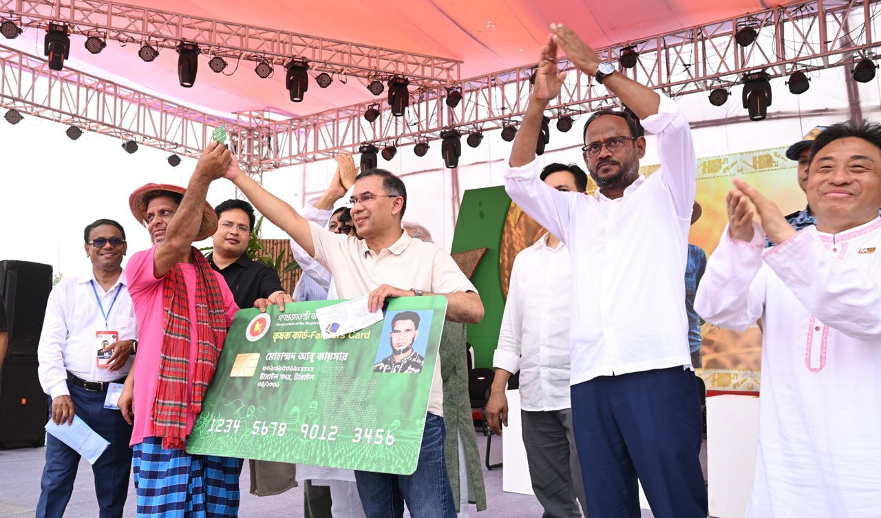 ‘কৃষক কার্ড’ বিতরণ কর্মসূচি উদ্বোধন করলেন প্রধানমন্ত্রী