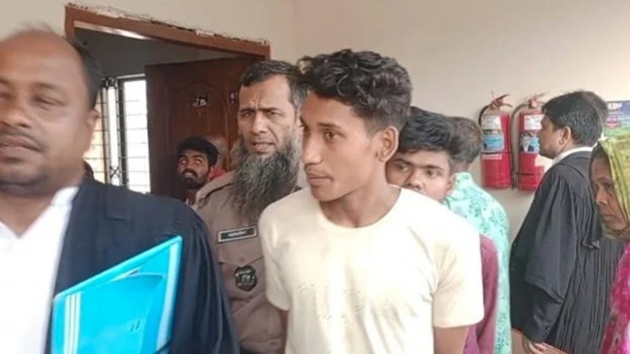 উত্তরায় শপিং কমপ্লেক্সে ভাঙচুর: রিমান্ডে ১১