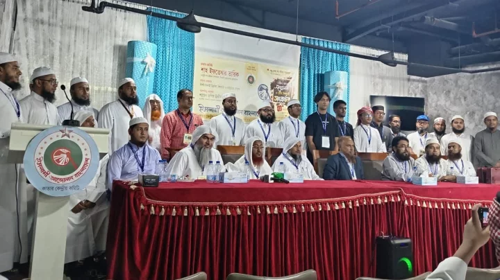কাতারে বাংলাদেশি কৃতী শিক্ষার্থীদের সংবর্ধনা