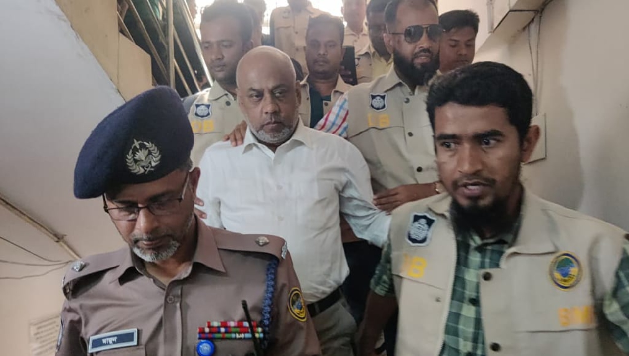 বরিশালে আদালত ভাঙচুর মামলায় ১১ আইনজীবীর জামিন, একজনের কারাদণ্ড