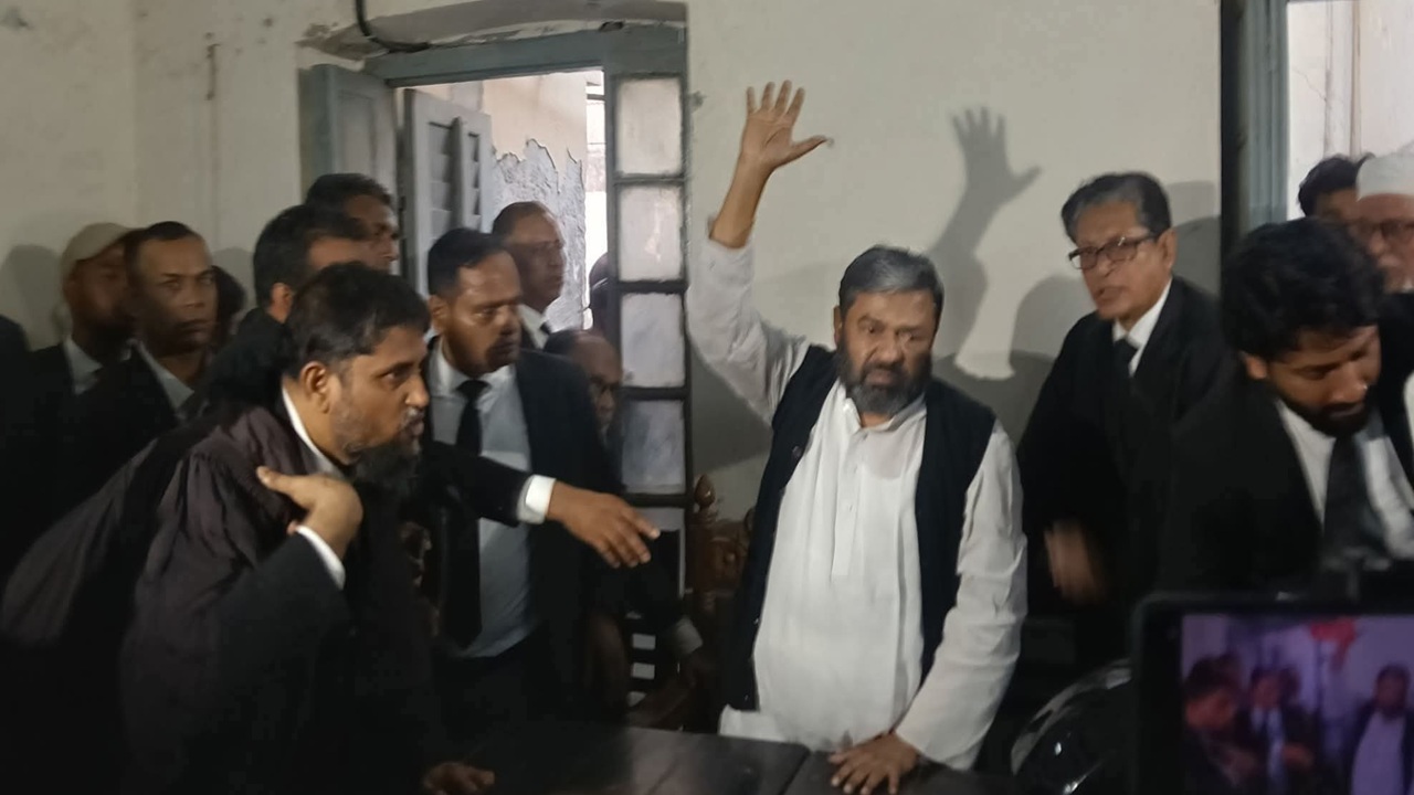 জামিন পেলেন বরিশাল জেলা আওয়ামী লীগের সাধারণ সম্পাদক ইউনুস