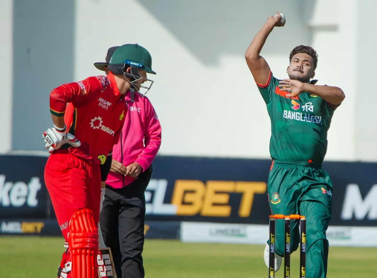ফের লেজের ব্যাটসম্যানরাই ভোগাল বাংলাদেশকে