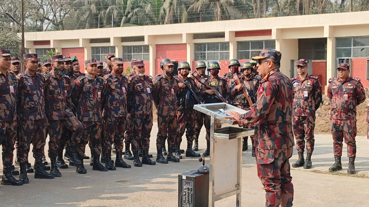 ঝুঁকিপূর্ণ ৩১৫৫ কেন্দ্র ঘিরে বিশেষ সতর্কতা