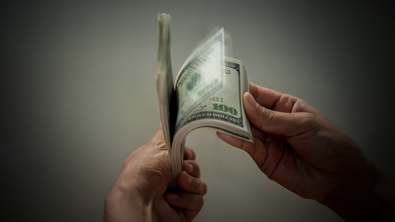 ‘গড় দারিদ্র্যে’ কে এগিয়ে, ইউরোপ নাকি আমেরিকা