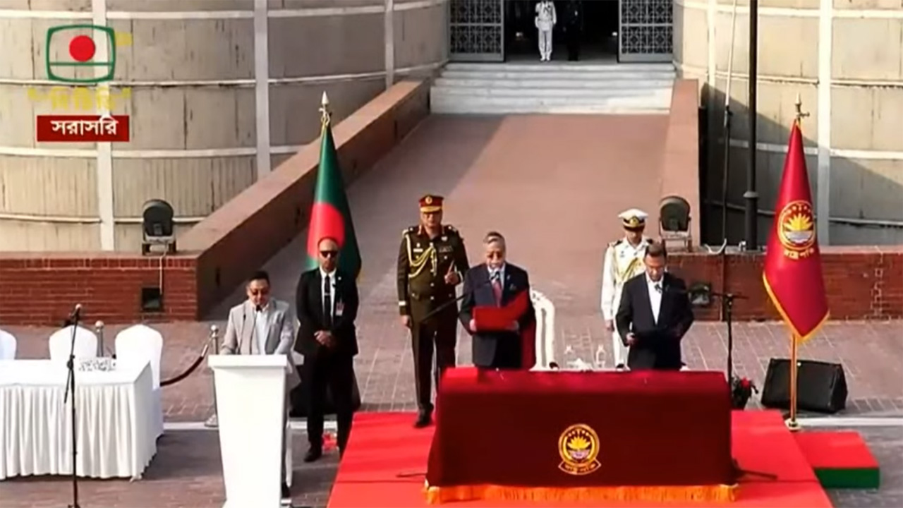 দুই দশক পর সরকারে বিএনপি