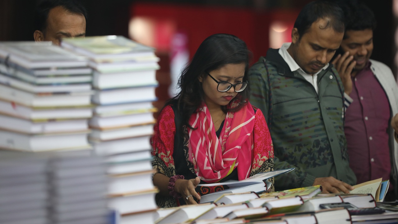 ফের পেছাল বইমেলা, ২৫ ফেব্রুয়ারি শুরু