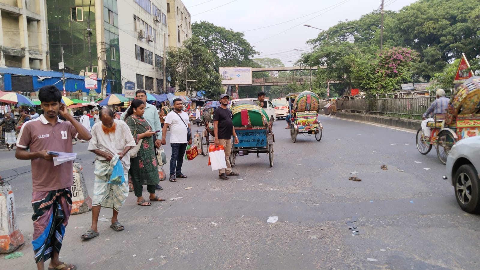 কেবল জ্বালানি নয়, বাড়ছে জীবনের খরচ