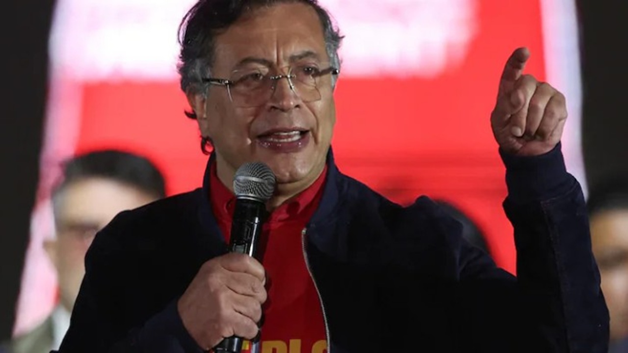 অল্পের জন্য প্রাণে রক্ষা পেয়েছি: কলম্বিয়ার প্রেসিডেন্ট