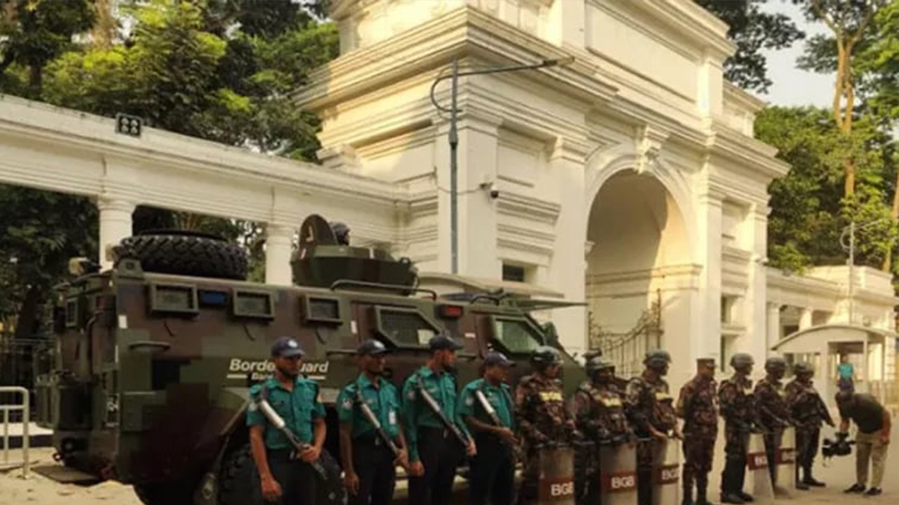 ট্রাইব্যুনাল এলাকায় কড়া নিরাপত্তা