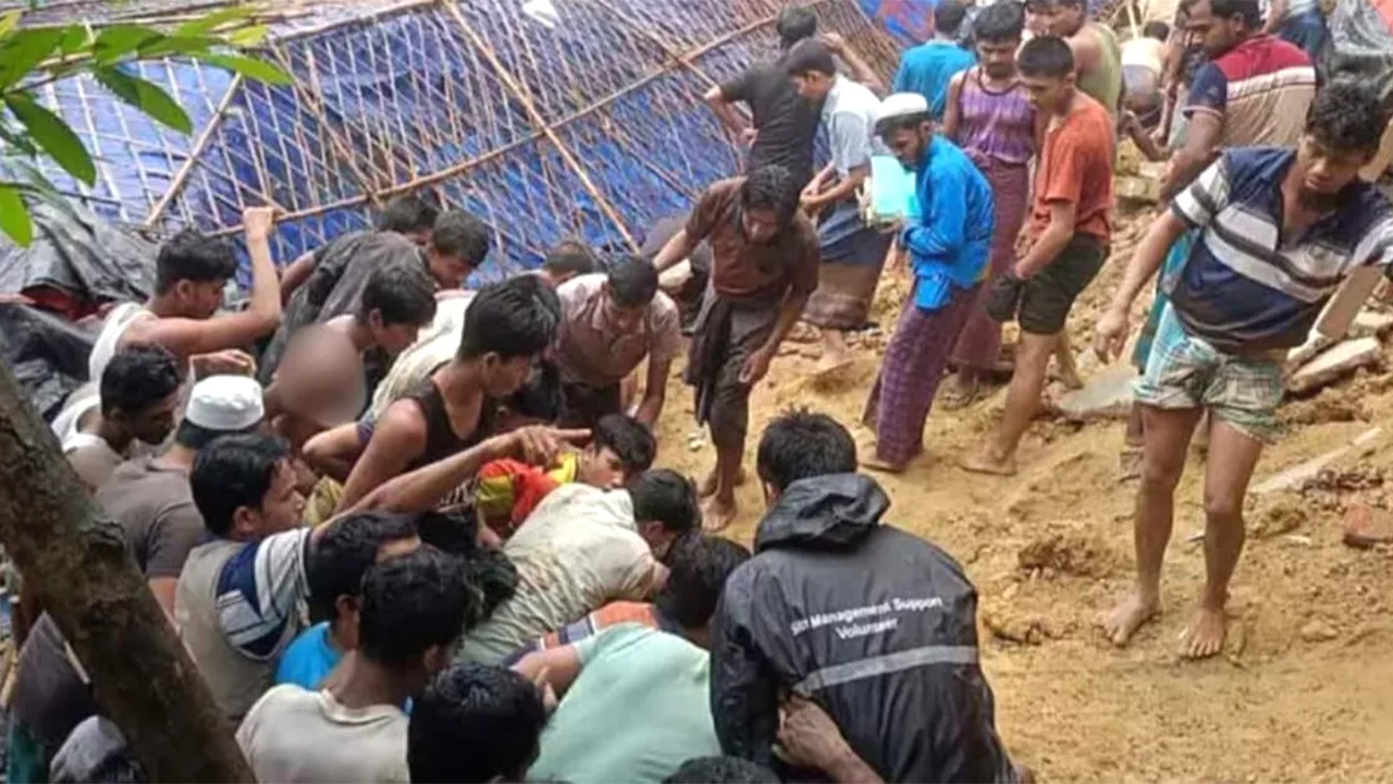 রোহিঙ্গা ক্যাম্পে পাহাড় ধসে ৫ শিক্ষার্থী নিহত