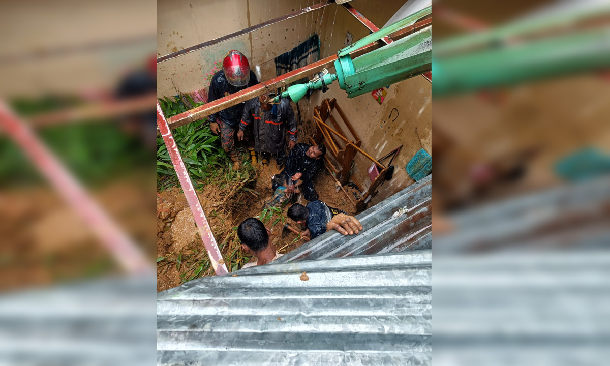 চট্টগ্রামে পাহাড়ধসে দুই শিশুর মৃত্যু
