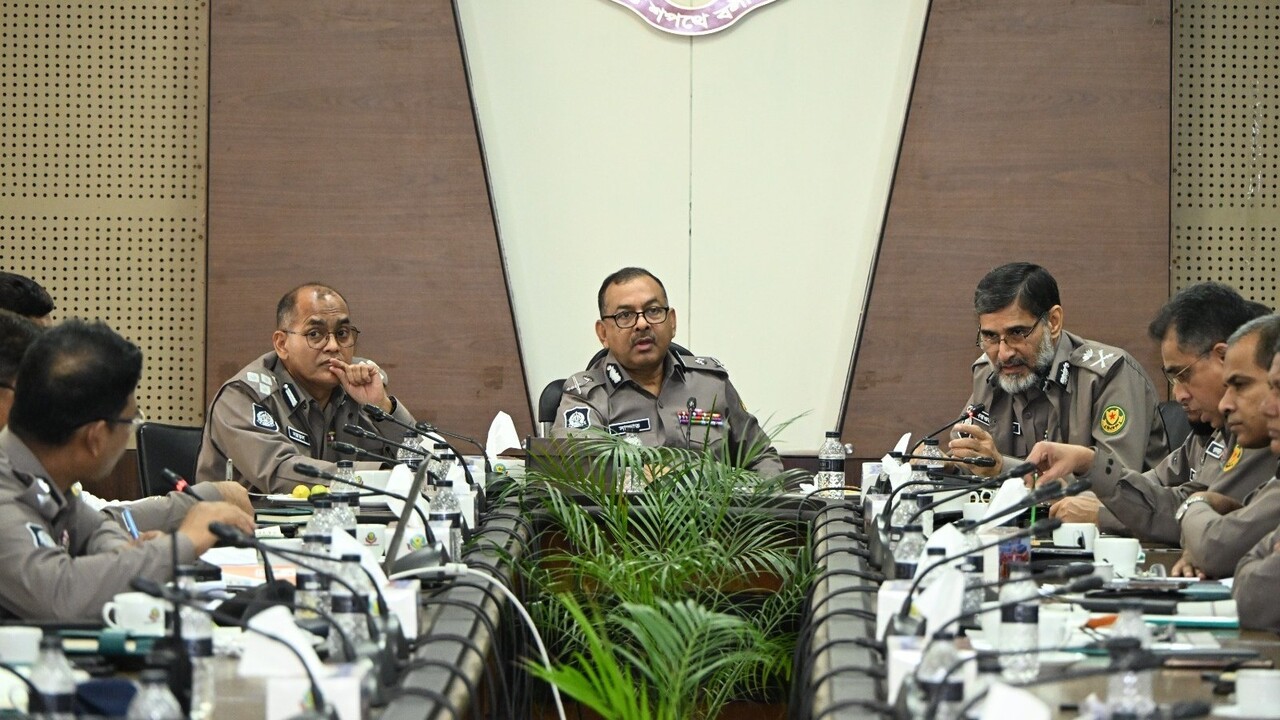 ঢাকার সব ভোটকেন্দ্রে সর্বোচ্চ নিরাপত্তার নির্দেশ ডিএমপি কমিশনারের