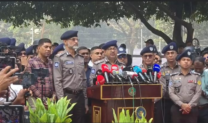 শহীদ মিনারে সর্বোচ্চ নিরাপত্তা: ডিএমপি কমিশনার