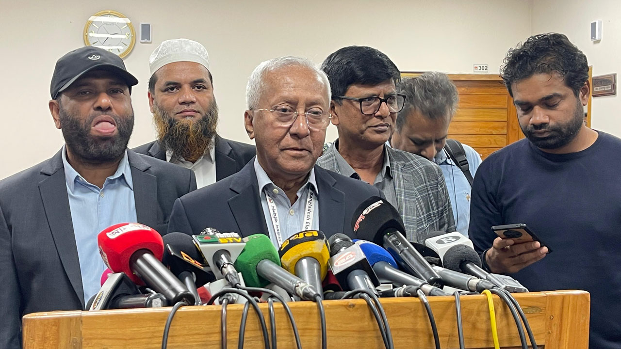 কমিশন সিদ্ধান্ত দিলে প্রার্থী হতে পারবেন তারেক রহমান: ইসি সচিব